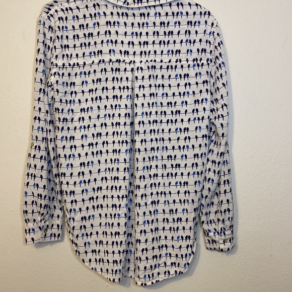 Jane and Delancey Bird Novelty Print Button Down Blouse Top - Picture 5 of 6